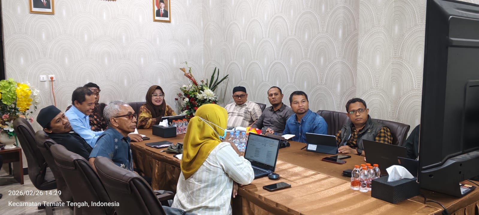 Pemprov dan KIP Malut Bedah Indikator dan Pembobotan IKIP  